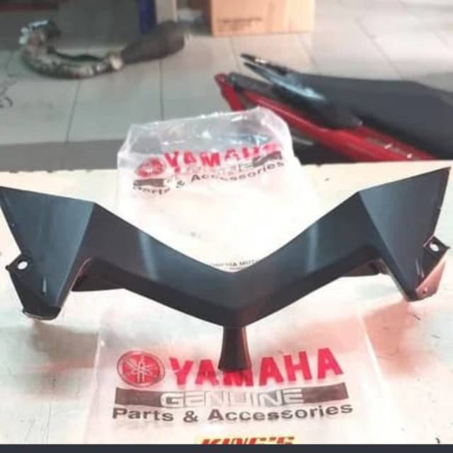 COVER DAGU LAMPU DEPAN AEROX 155 ORI