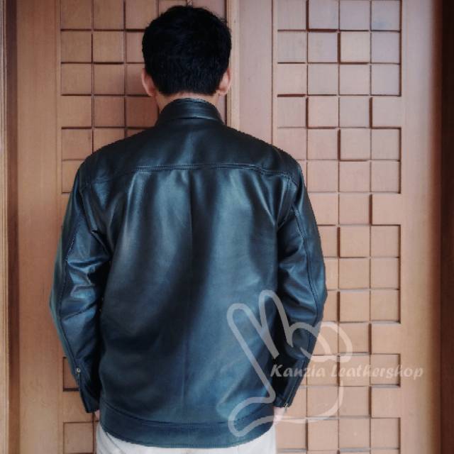 Jaket kulit asli