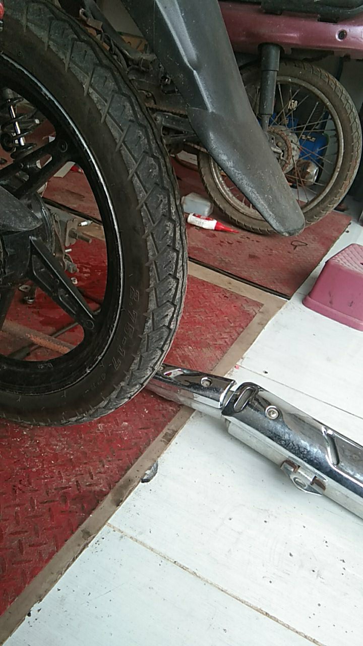 Gantungan Barang Motor Matic Model Cabang Full Besi - Merah