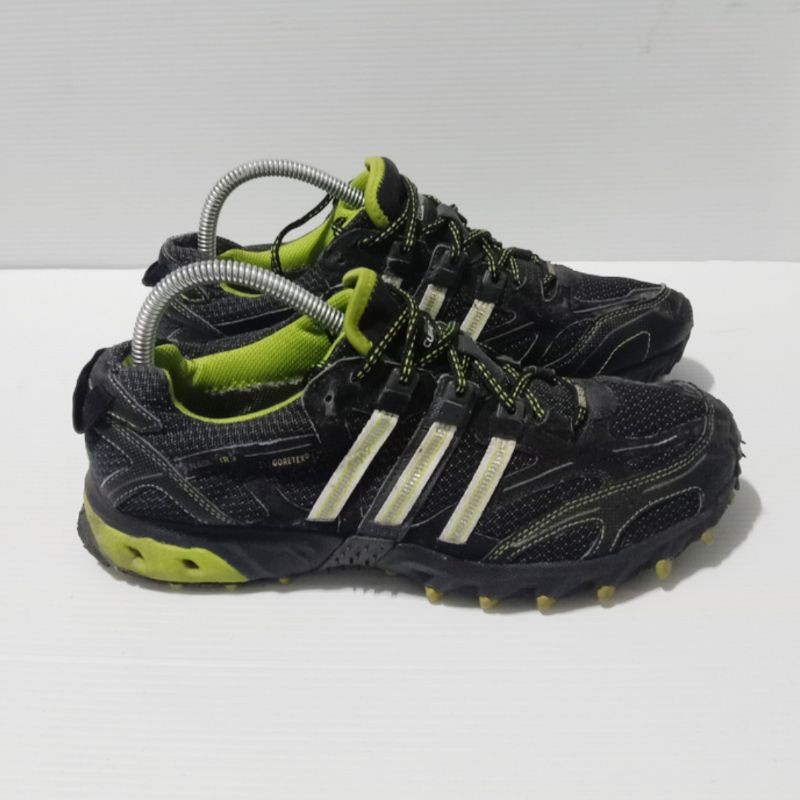 adidas kanadia 3