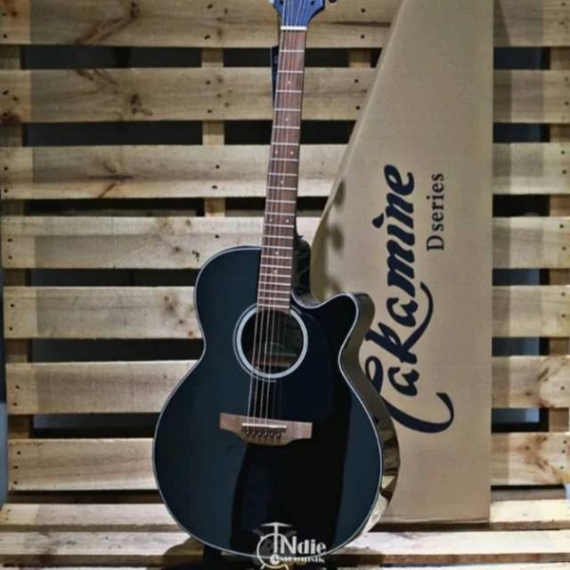 Gitar Akustik Takamine ED2NC Black