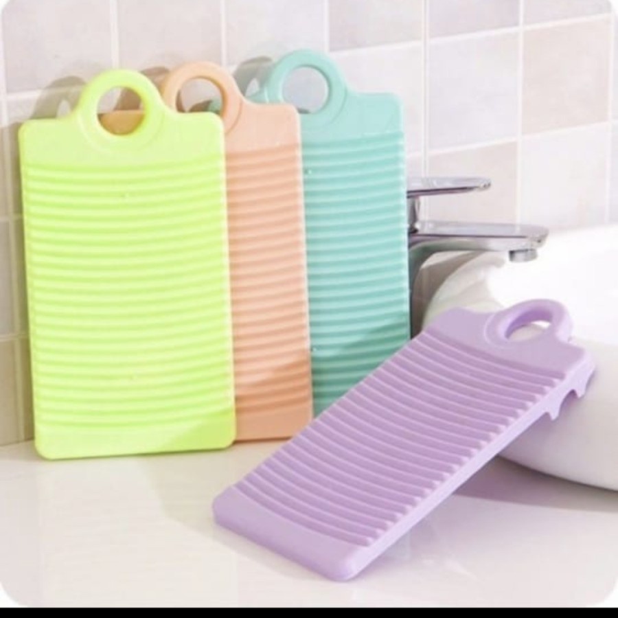 Papan Cuci Baju Plastik Anti Slip Wash Board Penggilas Laundry Travel