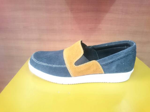 SEPATU ANAK KULIT ASLI RASHEDA A 03