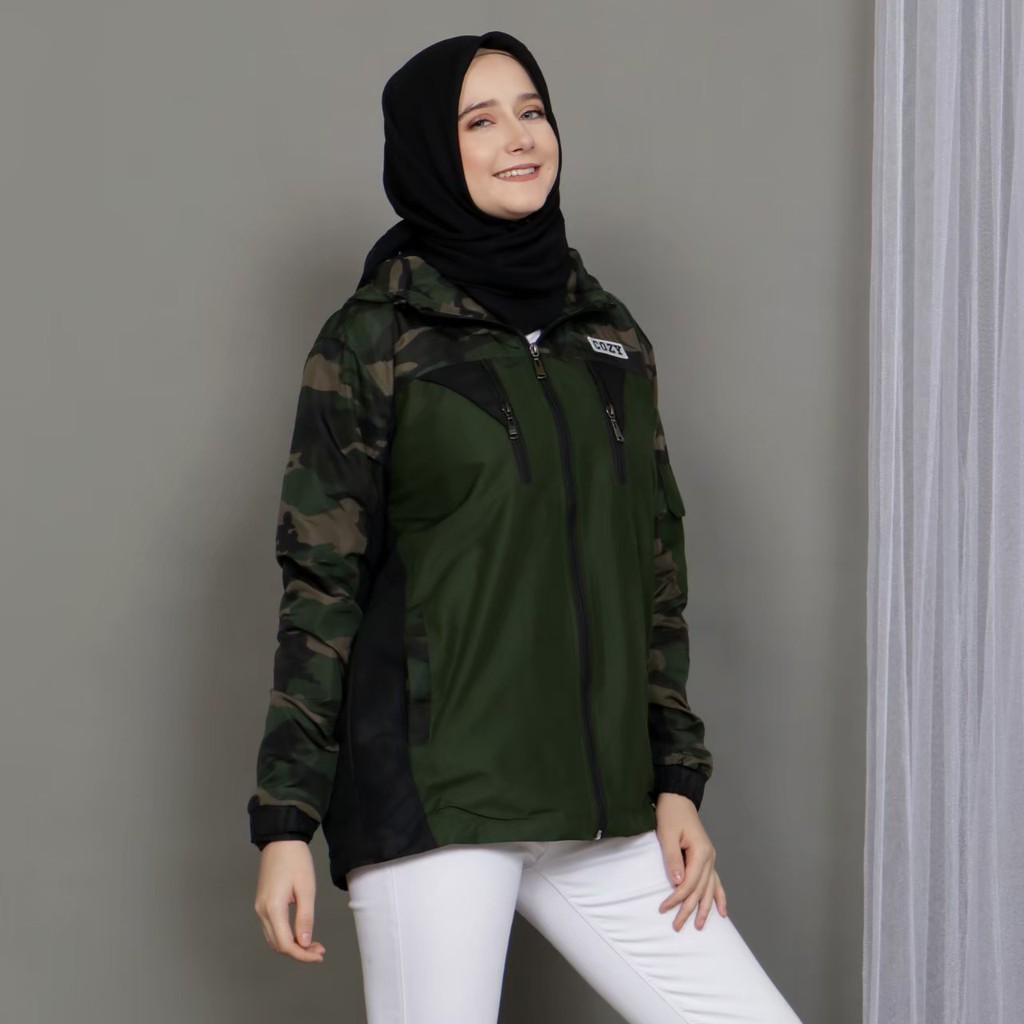 Jaket Parasut Wanita AMZ Cozy No Limit / Jaket gunung / Jaket Waterproof