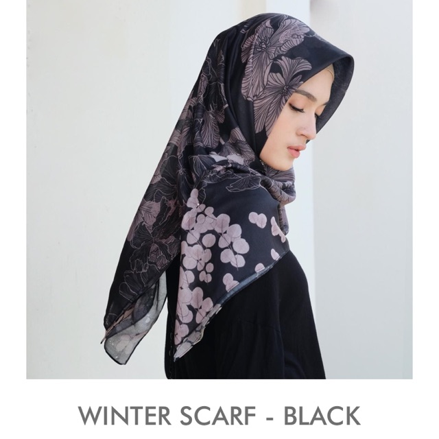 Vanilla Hijab - Winter Scarf - Black