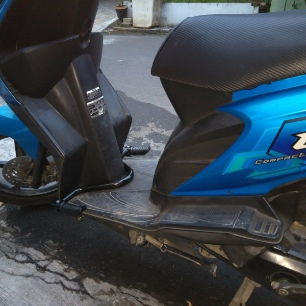 BASTEP FOOTSTEP PIJAKAN DEPAN HONDA BEAT KARBU 2007-2012 BISA COD