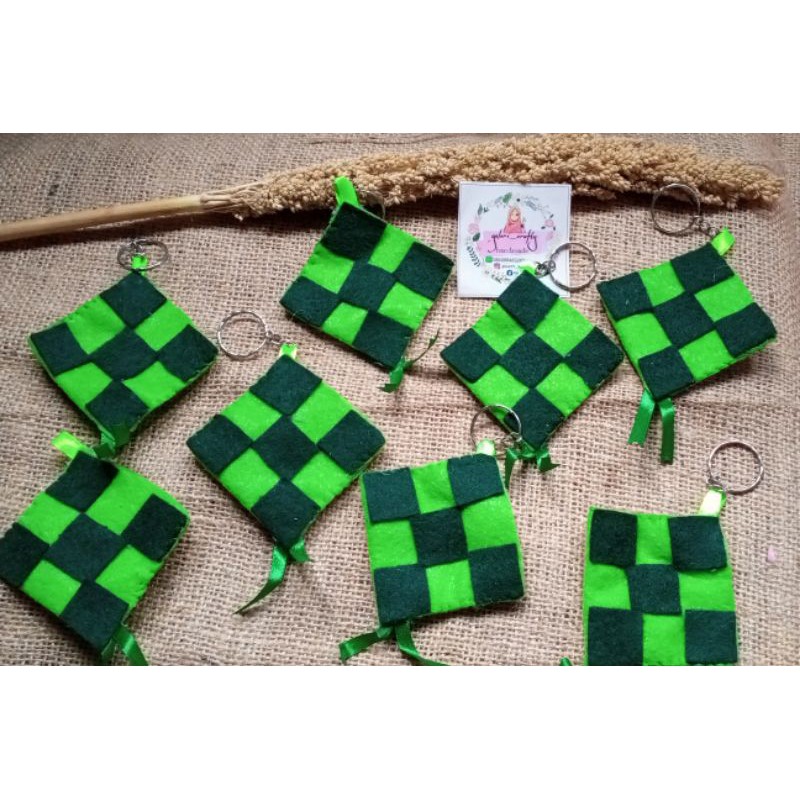 AMPLOP ANGPAO LEBARAN FLANEL BENTUK KETUPAT