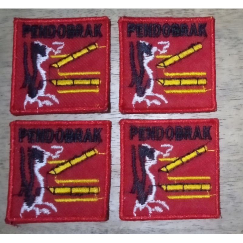Bet Sangga Pendobrak bordir pramuka