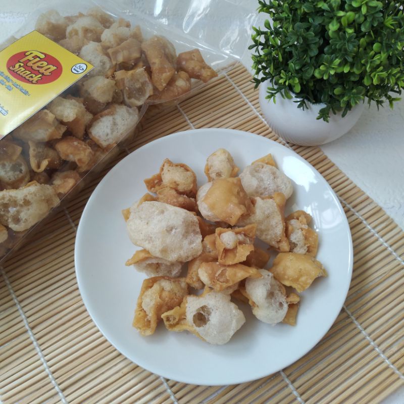 

Siomay Kering Mini / Keripik Siomay 200 gram