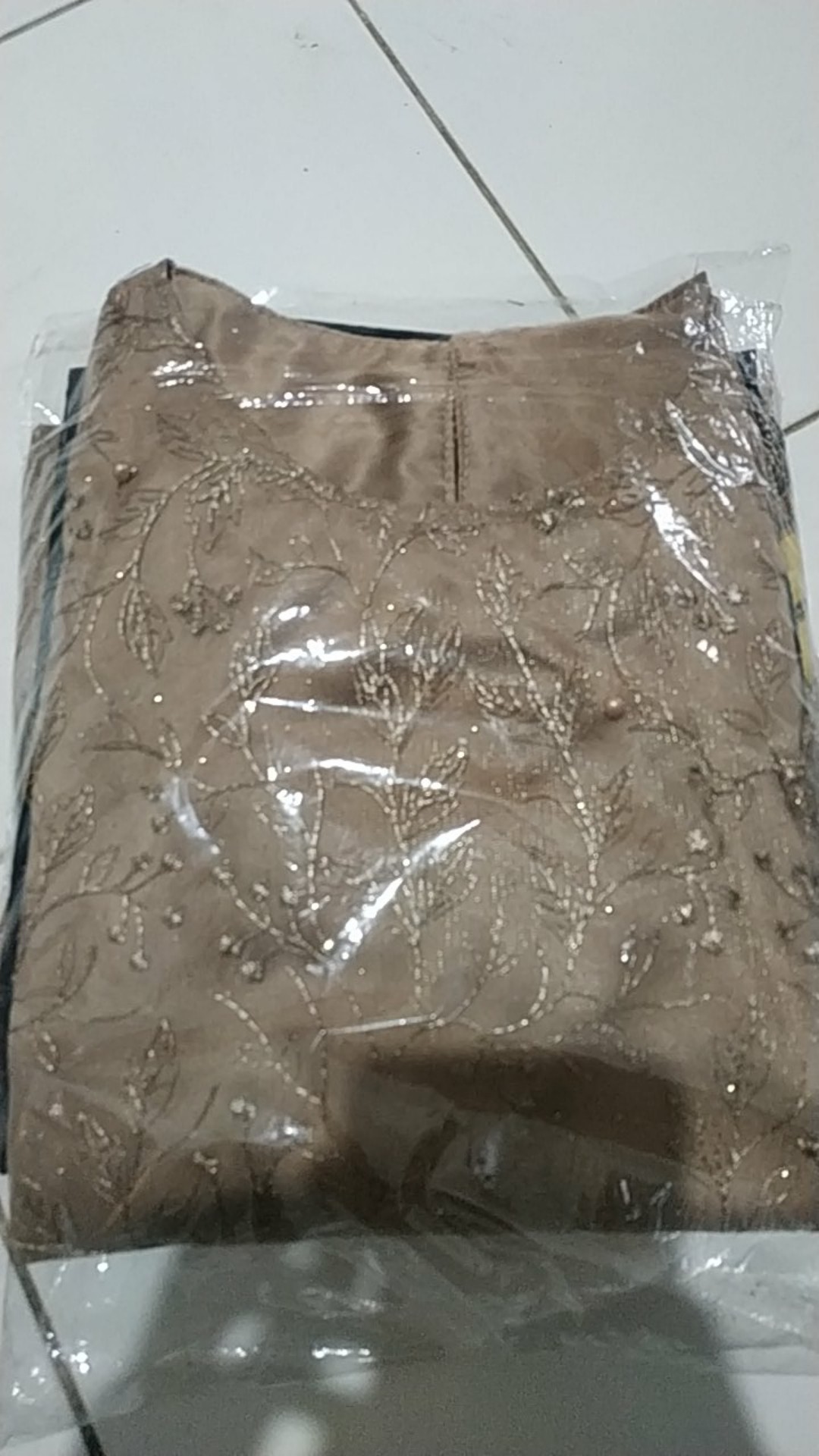 Couple New Akita ---- Couple Danilla Brokat Tille-modern Batik Couple Sarimbit Brokat