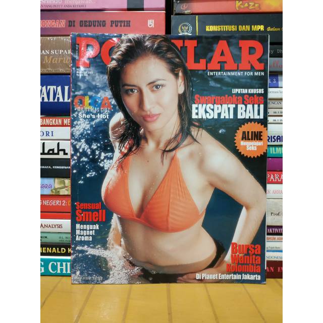 Majalah popular cover olga melendres cruz masih dilengkapi poster