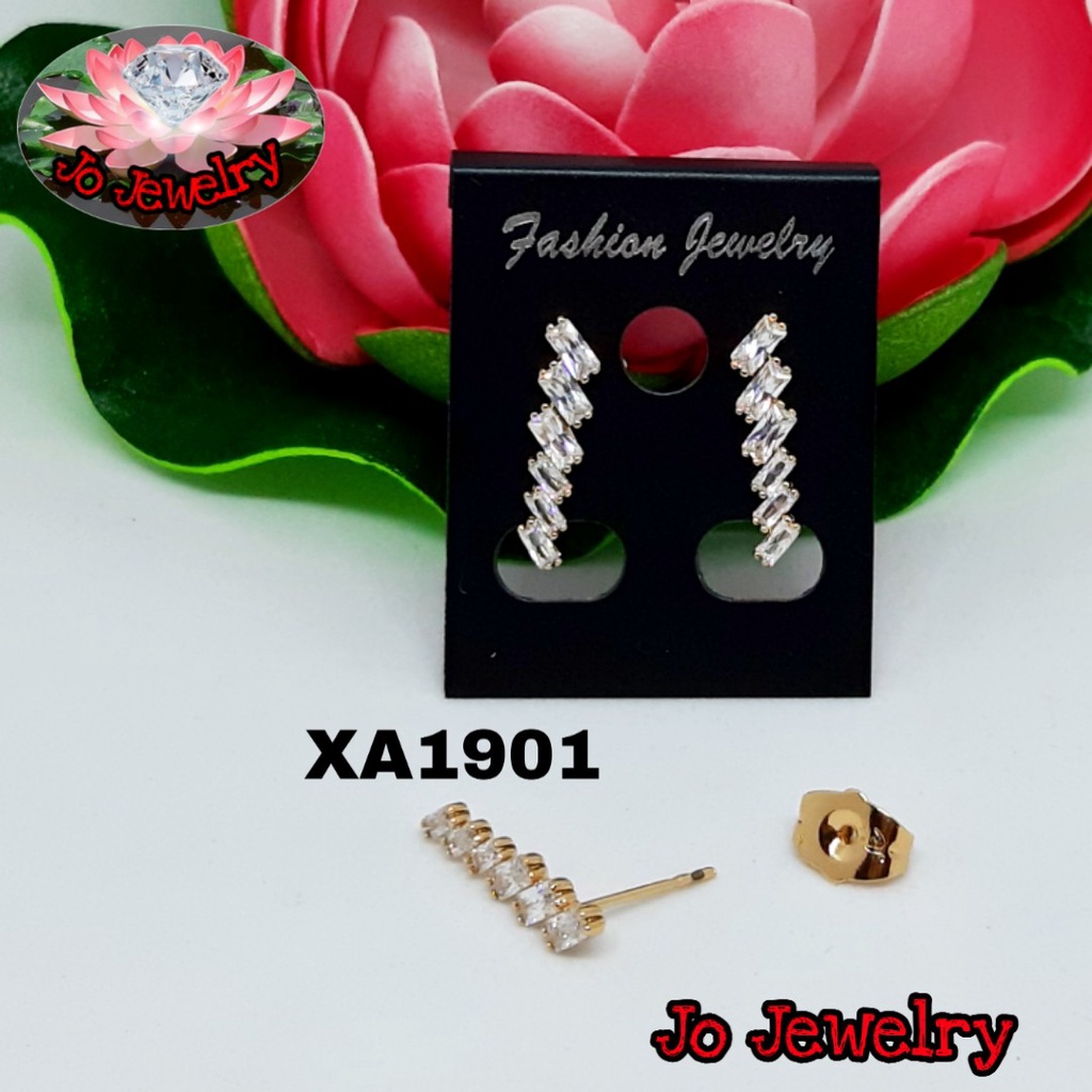 Anting tindikan stud xuping petir gold