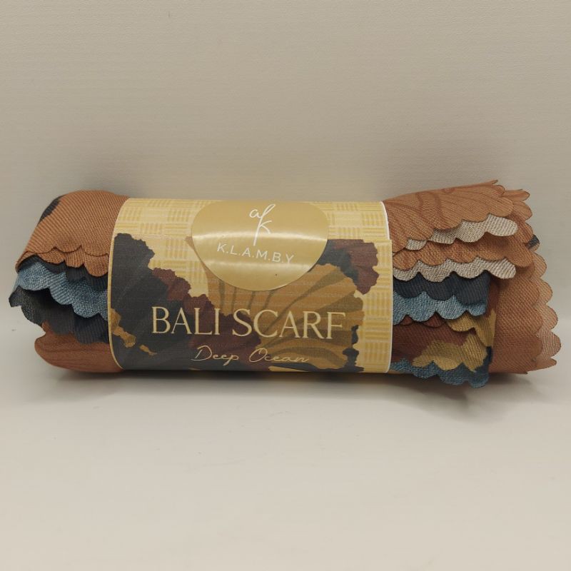 Bali Scarf Wearing Klamby