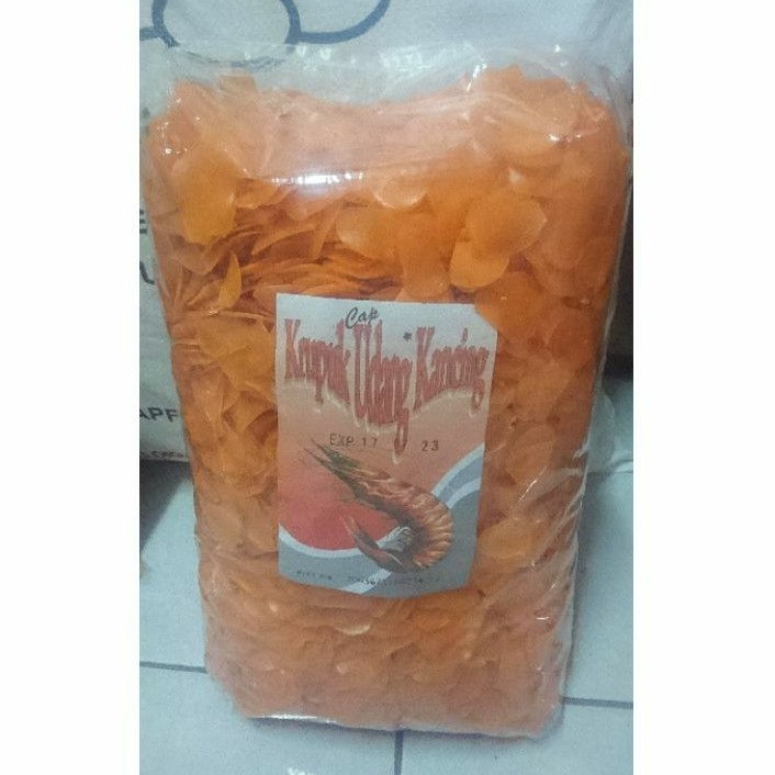 

KERUPUK UDANG KANCING MENTAH