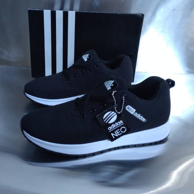 adidas neo hitam neo putih made in vietnam