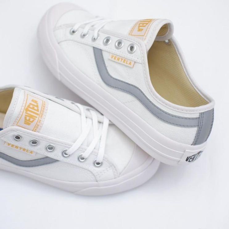 Best Seller.. Sepatu Vantela New Public White Low Original 100%