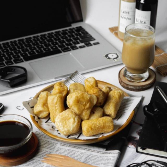 

Pempek 1 pack isi 10pcs untuk Pempek telur, adaan, sosis dan keju . untuk Lenjer 1 pack isi 2pcs