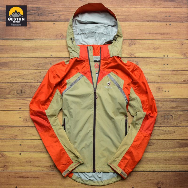 JAKET DEUTER SECOND