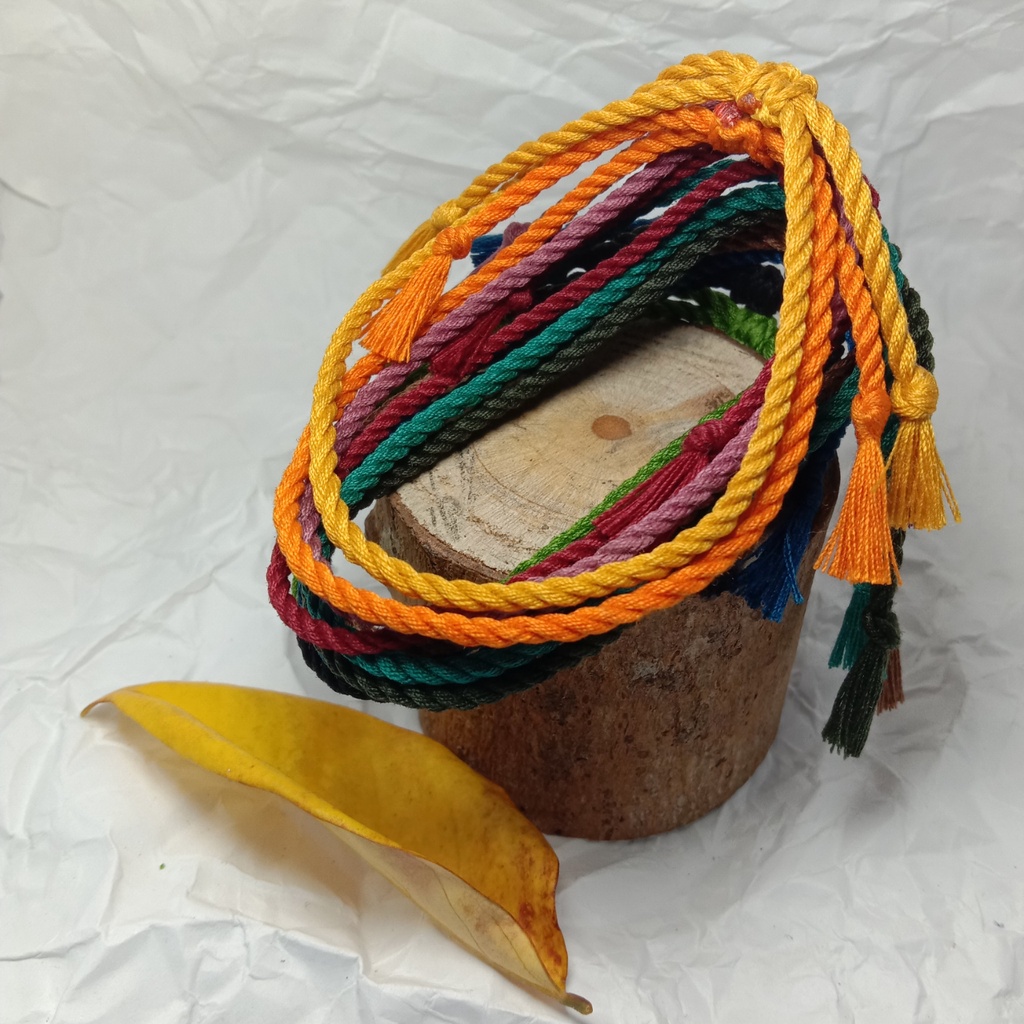 Gelang tangan etnik Plintir tali benang tenun pria dan wanita dewasa / Bracelet kecil rajut handmade