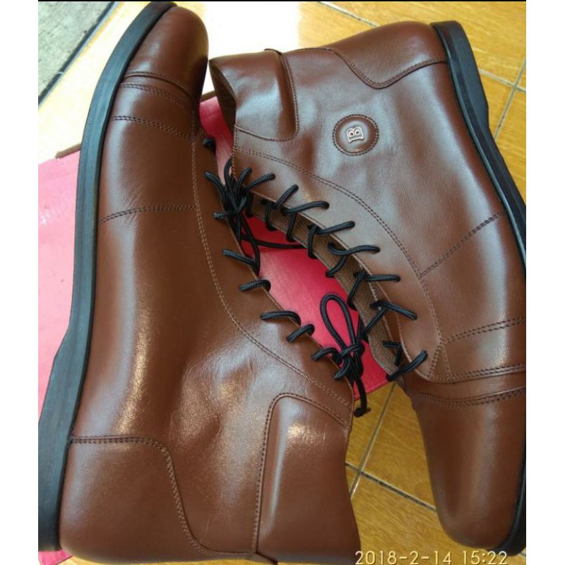 Sepatu Boot Pria Kulit Asli Boots Model Bikers Touring Warna Hitam angkle boots safety riding