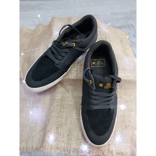 DC Shoes Preloved Hitam Dewasa