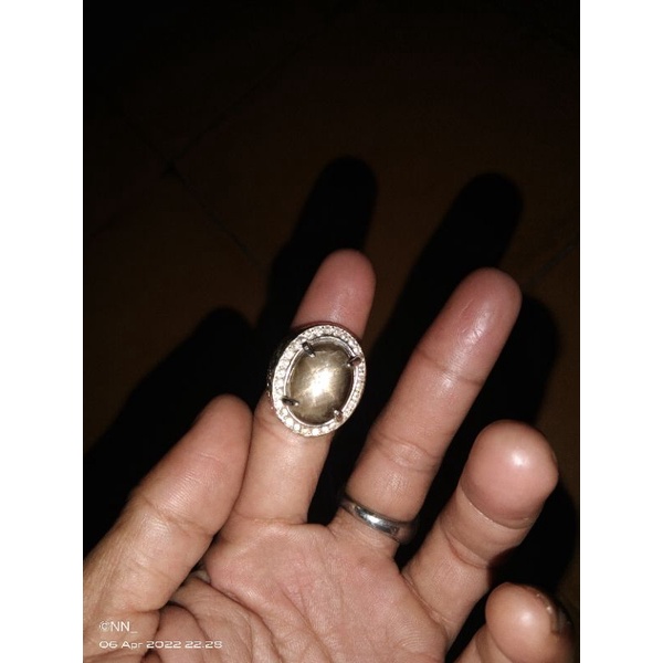batu permata safir