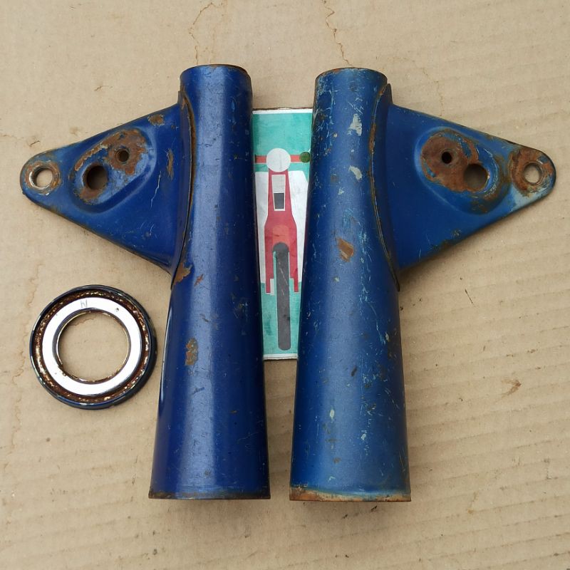 kupingan headlamp shockbreaker depan jialing kancil jl70 ori original second bekas