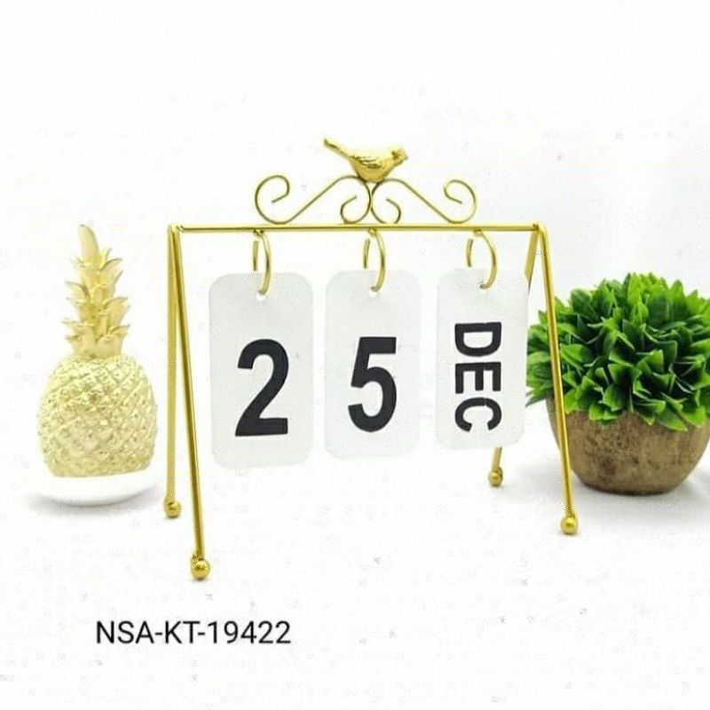 

Kalender Tanggalan Besi Gold NSA-KT19422