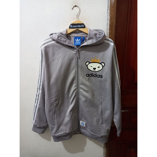 adidas nigo bear