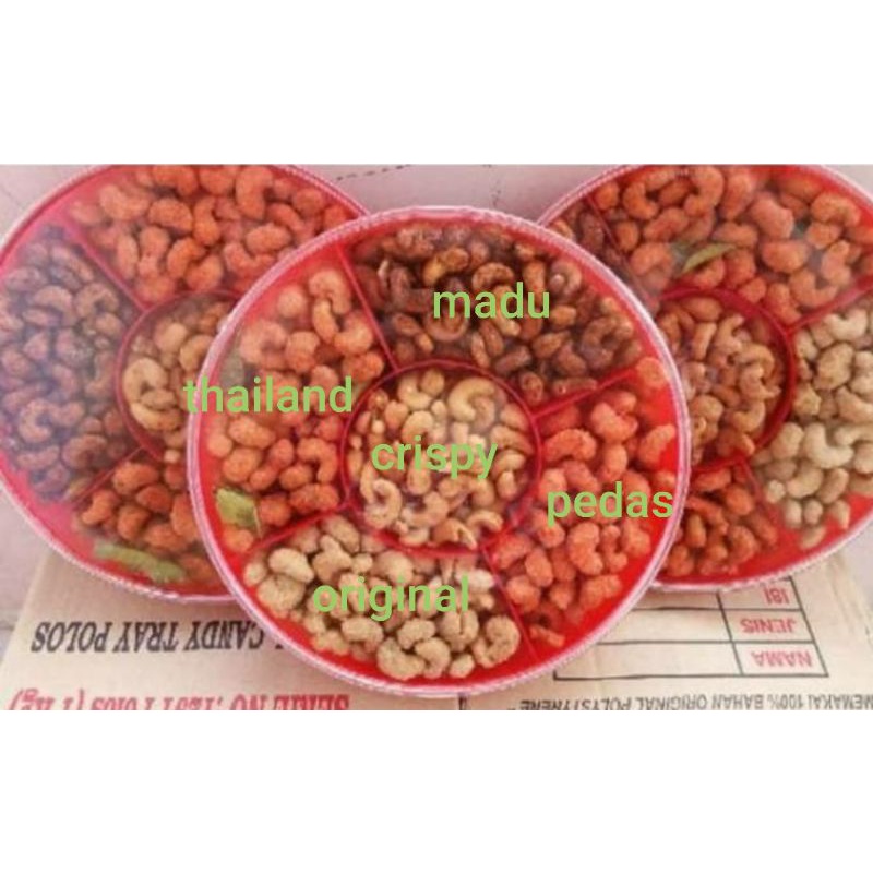 kacang mede varian rasa tray