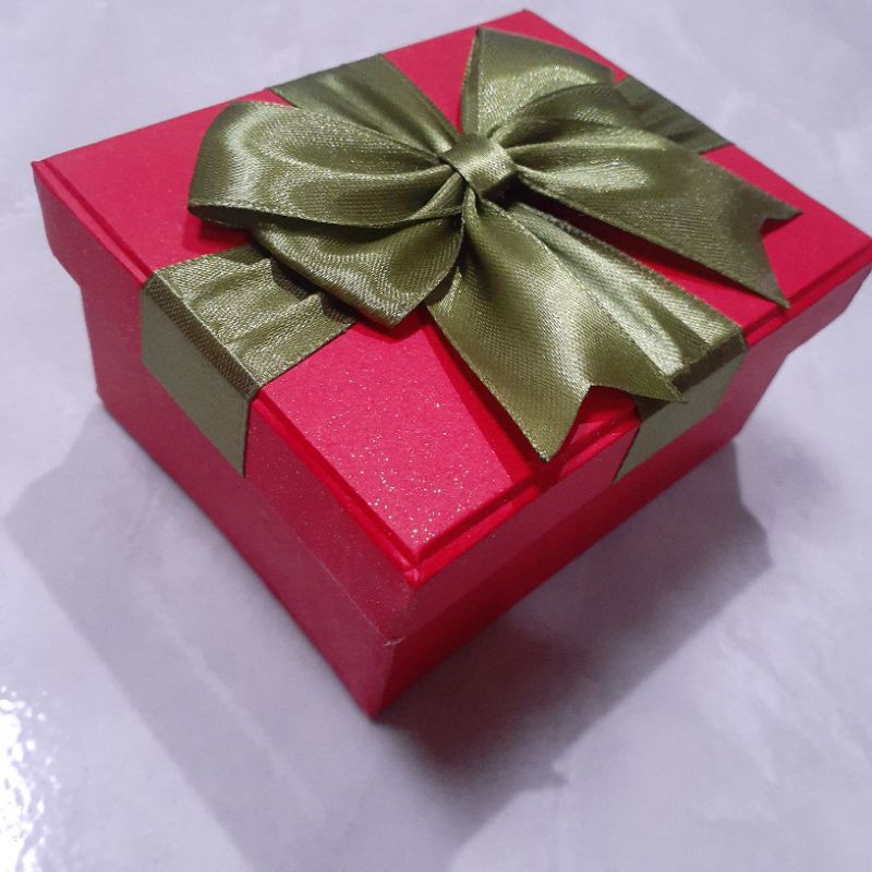 GiftBox Cantik Merah Apollo bisa custom ukuran silakan chat