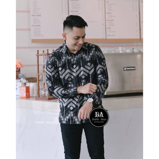 BATIK COUPLE KEBAYA MODERN KEBAYA TUNAGAN KEBAYA LAMARAN KEBAYA WISUDA KEBAYA KONDANGAN-Kemeja