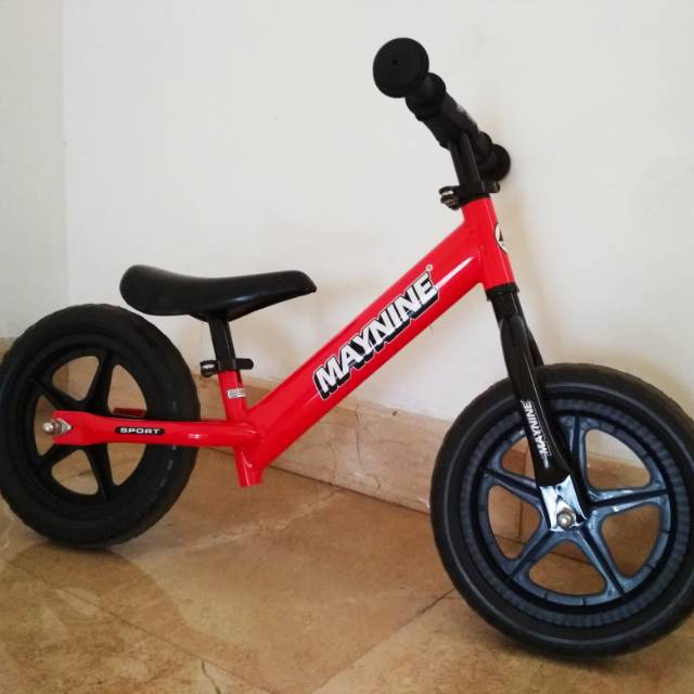 maynine balance bike