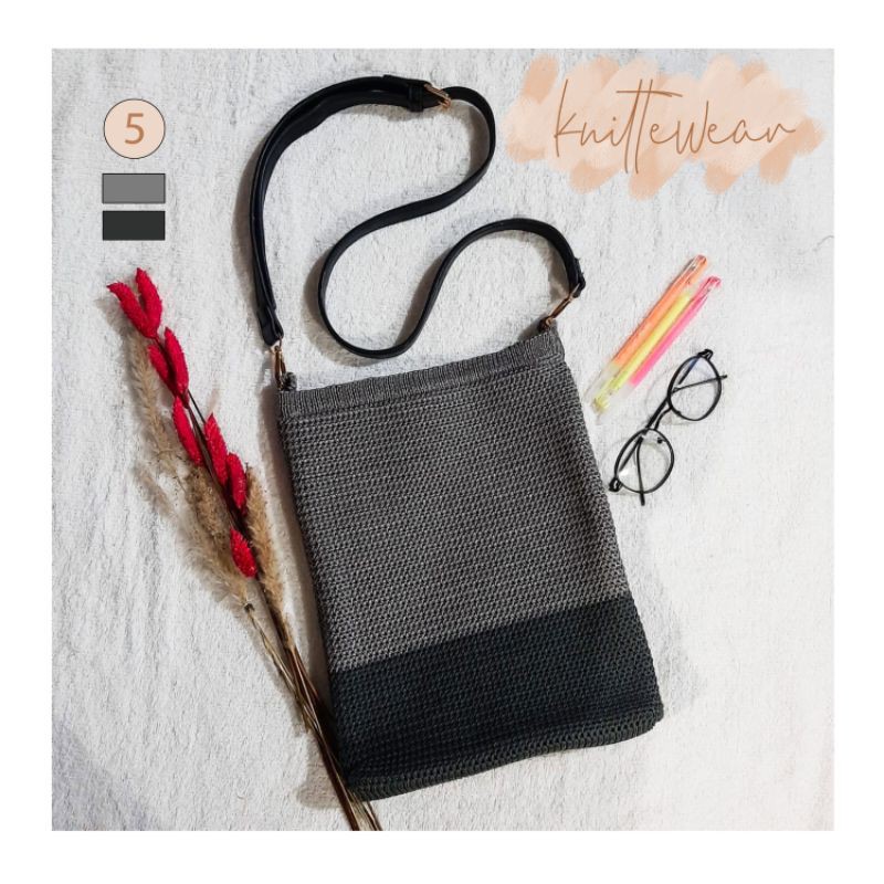 SIMPLE SLINGBAG KNITTEWEAR