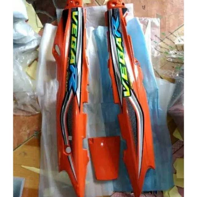 Body samping vega r lama warna oren+striping