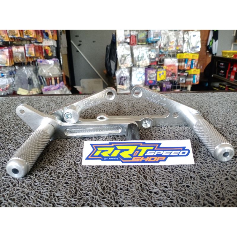 FOOT STEP UNIVERSAL JUPITER SATRIA F DLL RC3 RACING