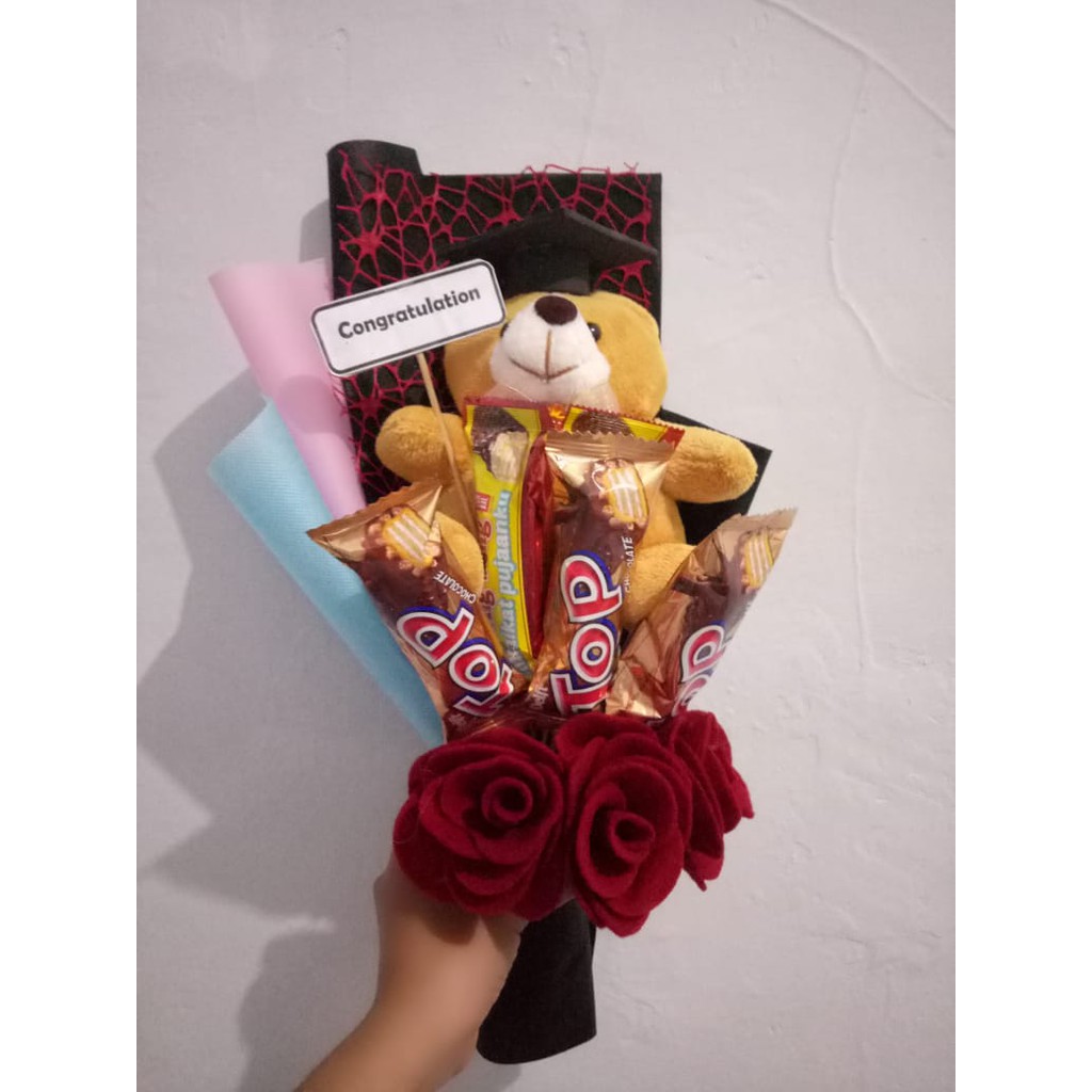 Buket Coklat Boneka Bunga Hadiah Wisuda Ulang Tahun Buat Pacar Hari Jadi Dll Shopee Indonesia