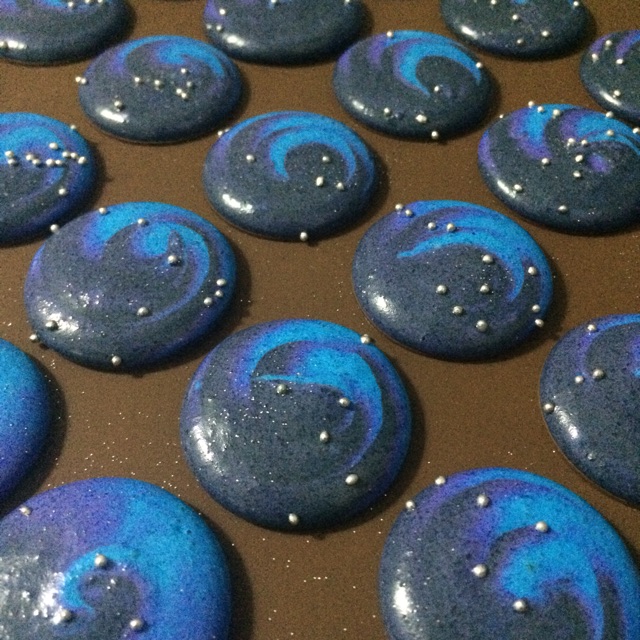 

Galaxy macarons