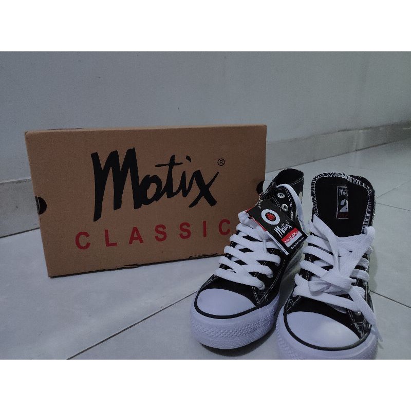 SEPATU SEKOLAH ANAK MOTIX CLASSIC