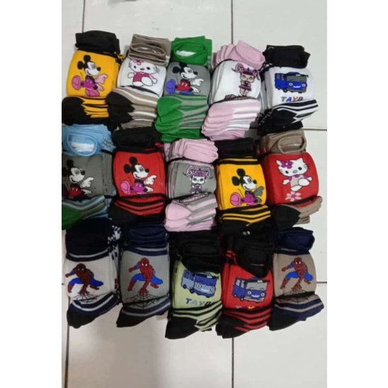 3 pasang kaos kaki anak cewek cowok TK-sd karakter kartun lucu&quot;  bahan tebal adem lembut dan sangat nyaman dipakai gambar real pick peking rapih warna dan motif RANDOM