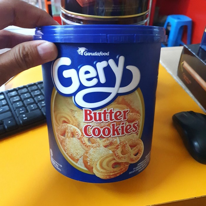 

JAR 300GR - GERY BUTTER COOKIES 319031 / GERRY GERY KALENG atayatoko