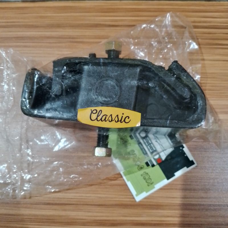 Dudukan Mesin (KIRI) Hijet 1000 s75.