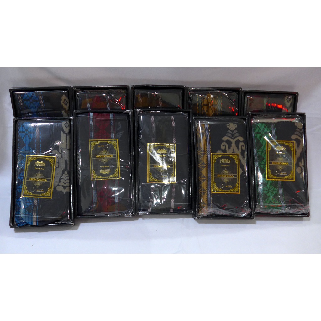 Samping Sarung Tenun Cap Black Panther Benzema
