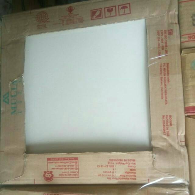 Keramik lantai putih 30x30