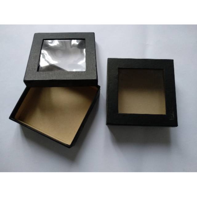 

Exclusive Box packaging, gift box, kotak hadiah black dan gold