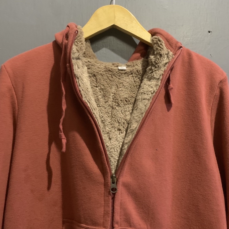 HOODIE ZIPPER UNIQLO ORIGINAL & CN PUTIH