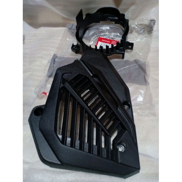 cover dudukan radiator bagian dalam cover tutup radiator vario 125 vario 150 led