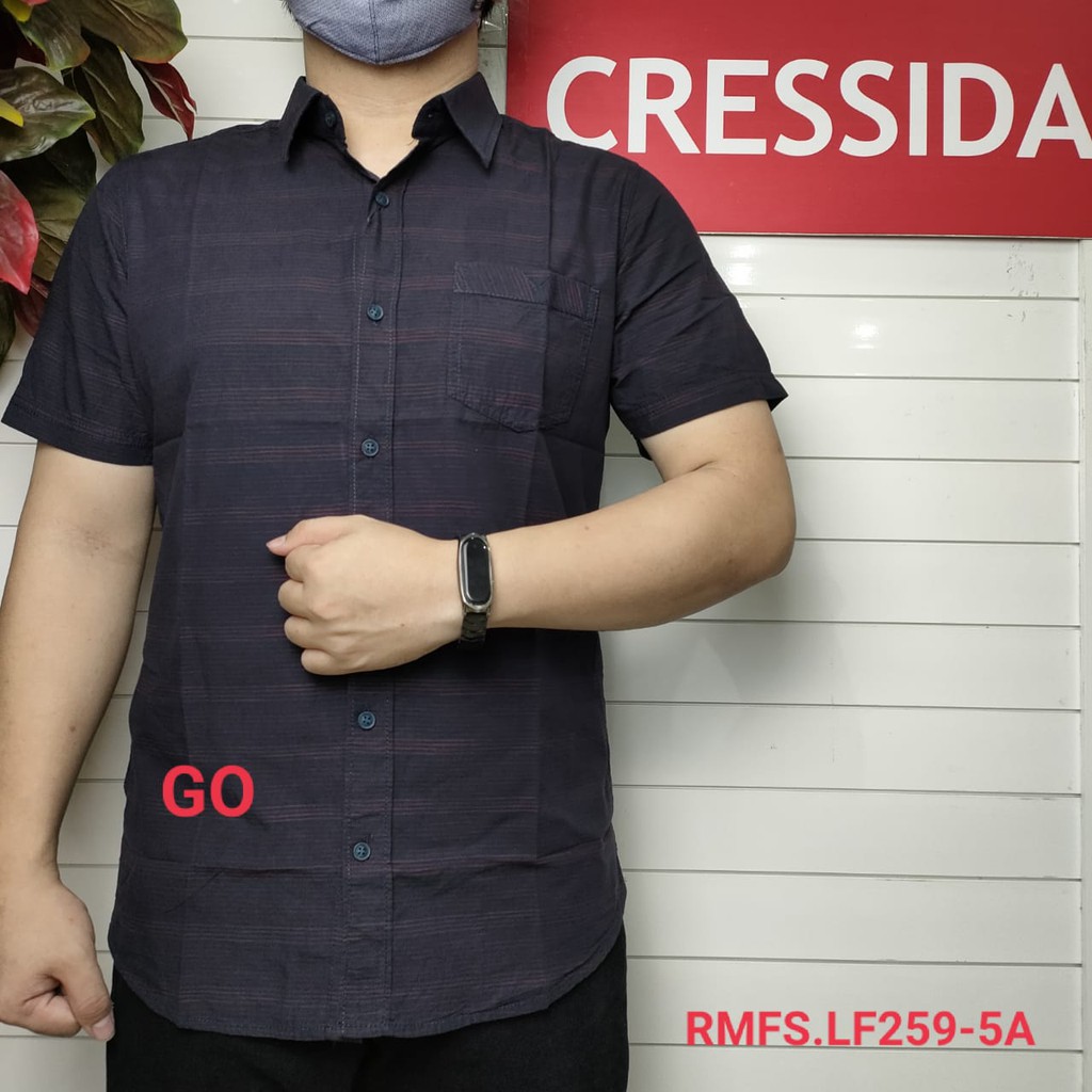 gof CRESSIDA KEMEJA PRIA SLIMFIT Kemeja Casual Kemeja Lengan Pendek Outlook