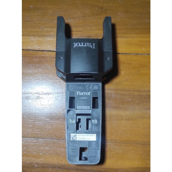 Drone ParrotAnafi Bodi atas bawah