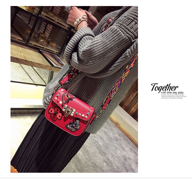 Tas Selempang wanita kulit sintetis Flower Embroidery mini Slingbag PU Import bordir bunga strap kanvas